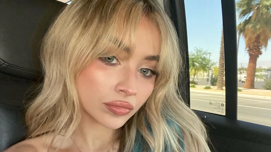 Intip Rahasia di Balik Kecantikan dan Glowing Ala Sabrina Carpenter