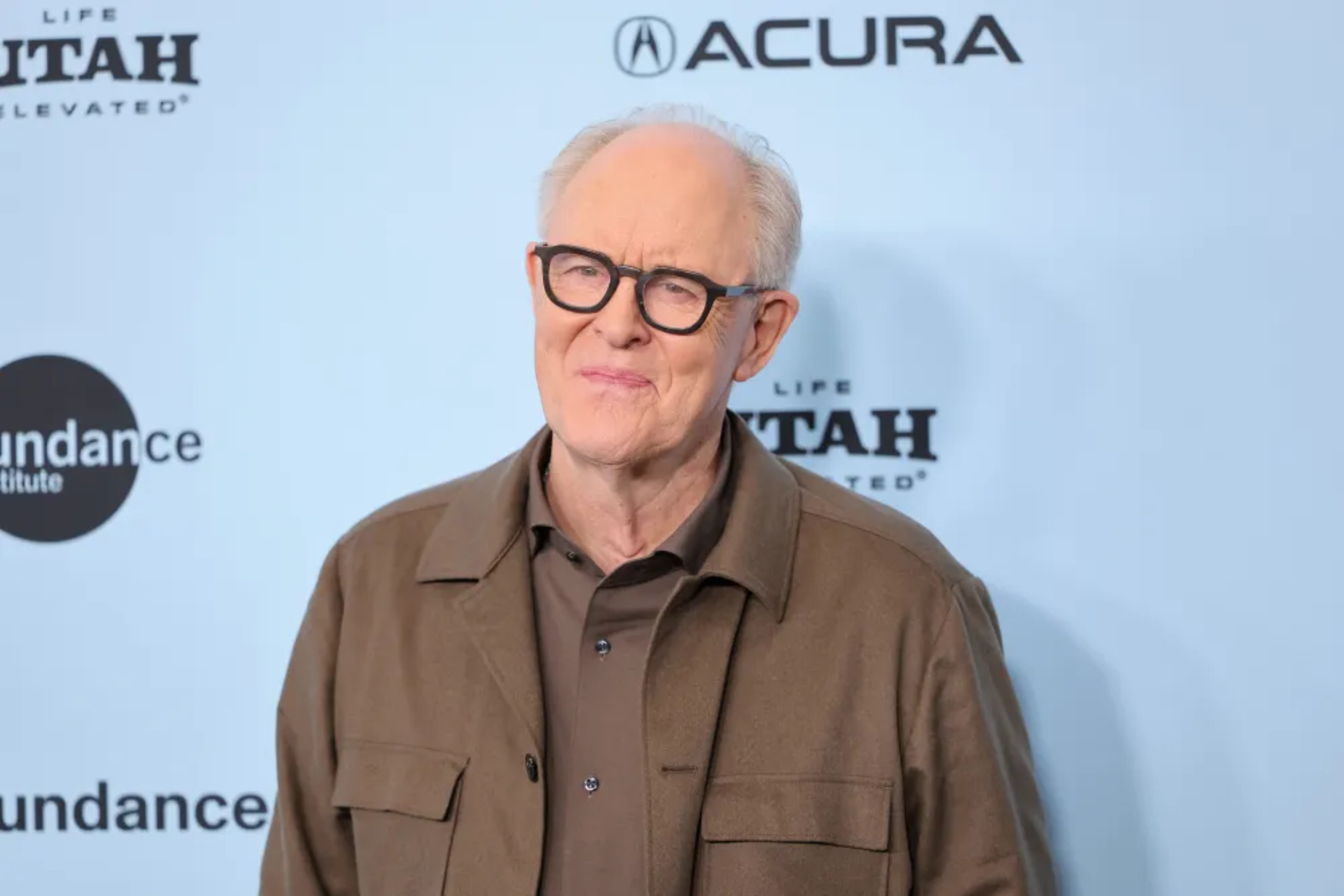 John Lithgow Tanggapi Reaksi Fans Usai Gabung dalam Serial Film 