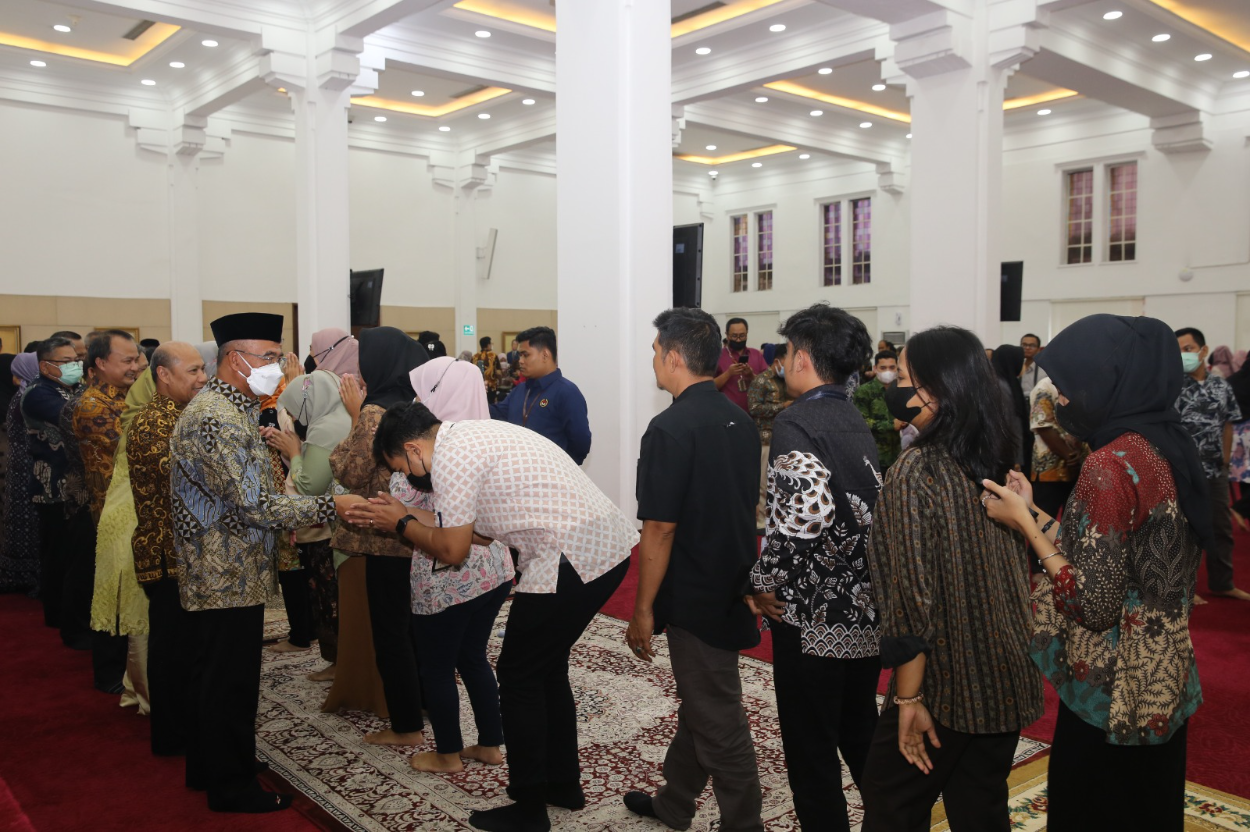 Kumpulan Ucapan Idulfitri untuk Teman Kerja Agar Terlihat Profesional