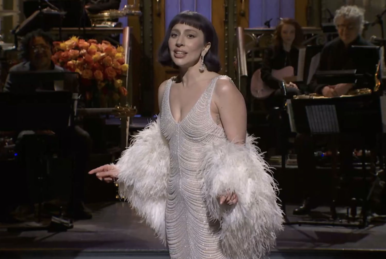 Lady Gaga Bercanda soal Razzie Award untuk "Joker: Folie à Deux" di SNL