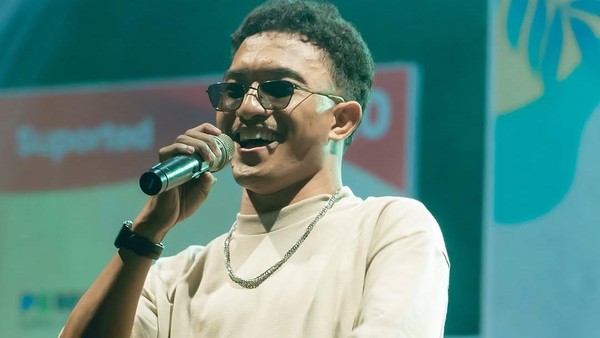 Lagu ‘Stecu’ Faris Adam Viral di Medsos, Ini Lirik Lengkapnya!
