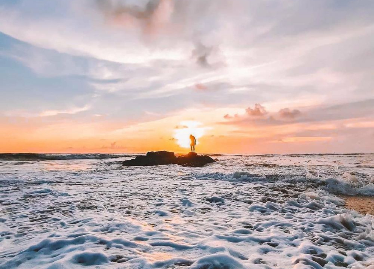 Liburan Dekat Jakarta? Ini 5 Pantai di Sukabumi yang Wajib Dikunjungi!