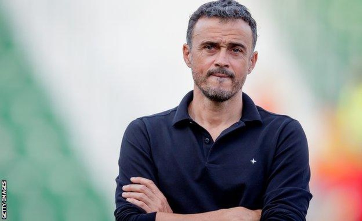 Luis Enrique Minta PSG Waspadai Aston Villa Jelang Leg Kedua Liga Champions