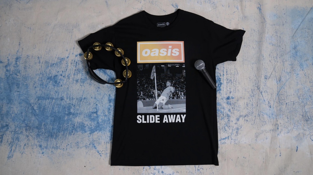Manchester City Luncurkan Merchandise Terbaru Bersama Band Legendaris Oasis