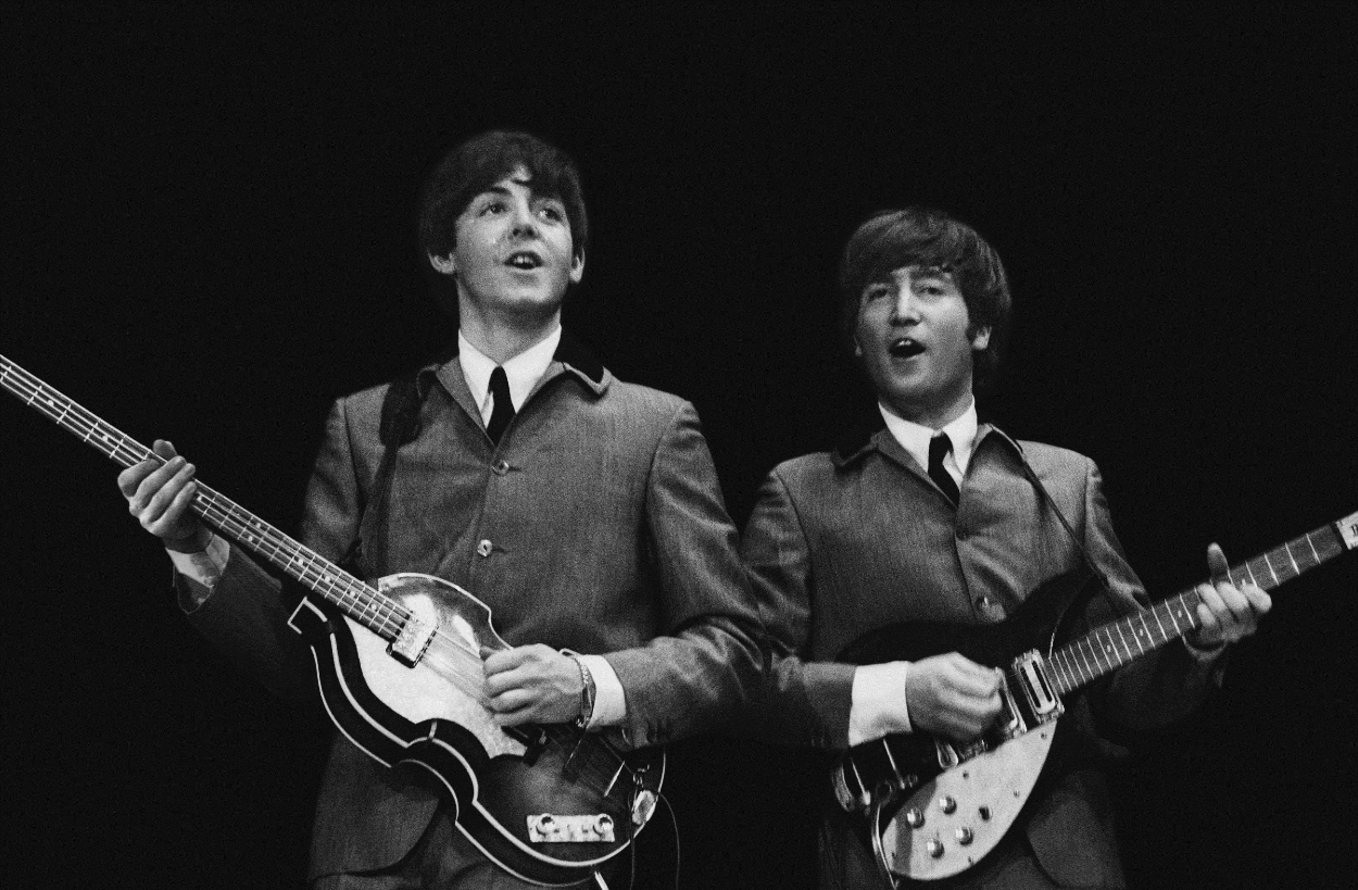 Melihat Persahabatan Dua Pentolan The Beatles dalam Buku 