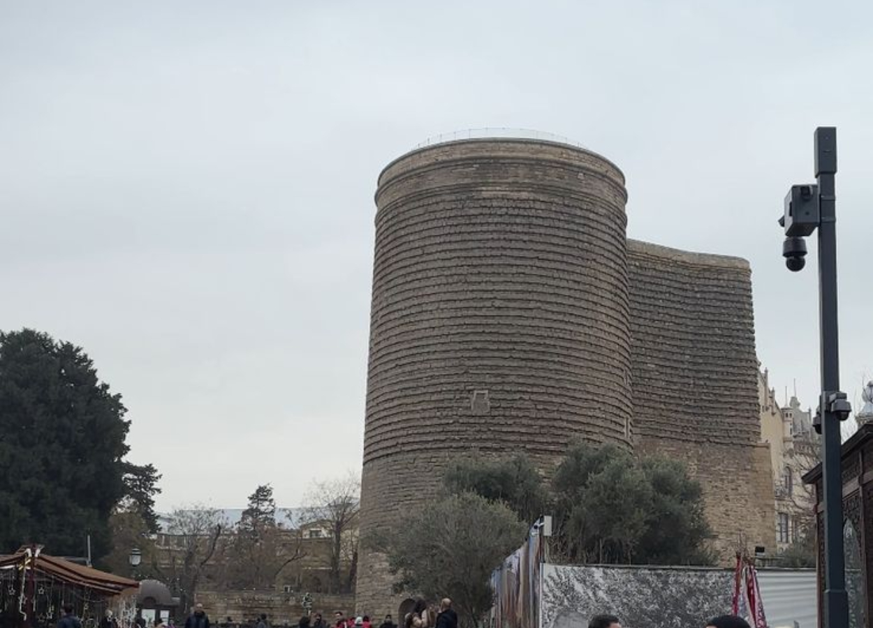 Menjelajahi Misteri Maiden Tower di Baku, Azerbaijan