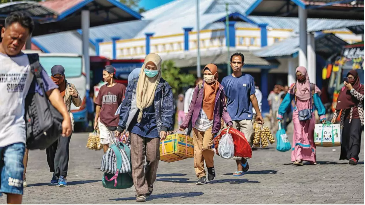 Musafir dalam Islam: Apakah Mudik Termasuk di Dalamnya?