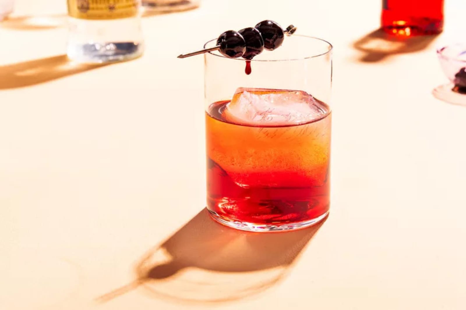 Negroni: Koktail Klasik yang Terus Berinovasi