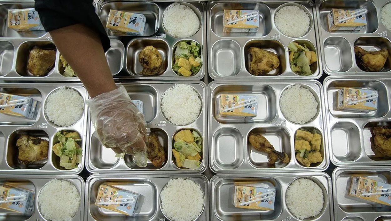Pemerintah Suntik Rp 100 Triliun Buat Makan Bergizi Gratis, Stunting Auto Skip?