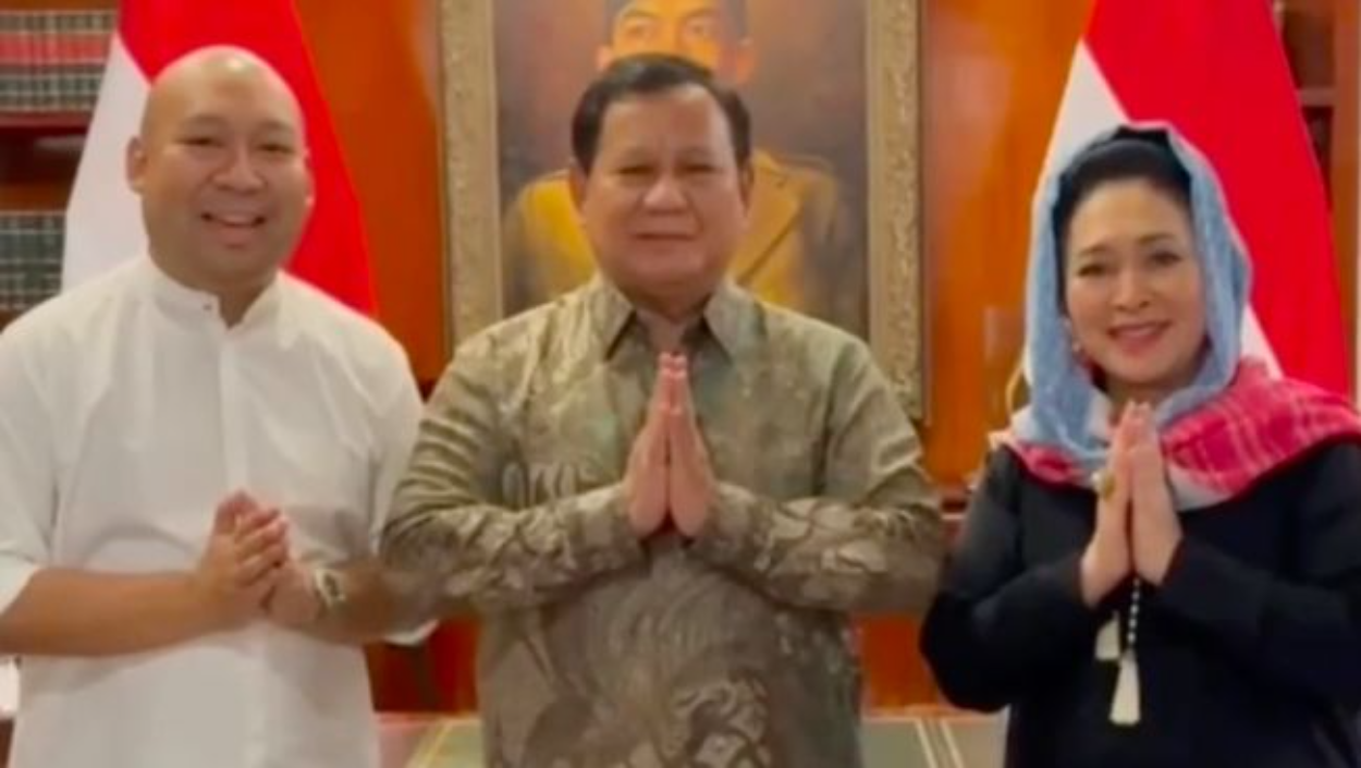 Presiden Prabowo Ucapkan Selamat Idulfitri Bersama Keluarga dan Sampaikan Pesan Persatuan