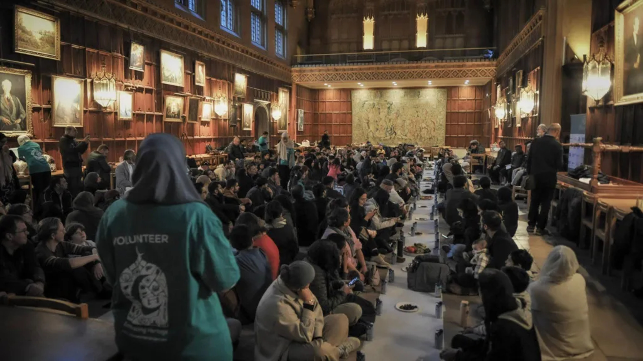 Ratusan Orang Akan Berbuka Puasa Bersama dalam Open Iftar di Cambridge