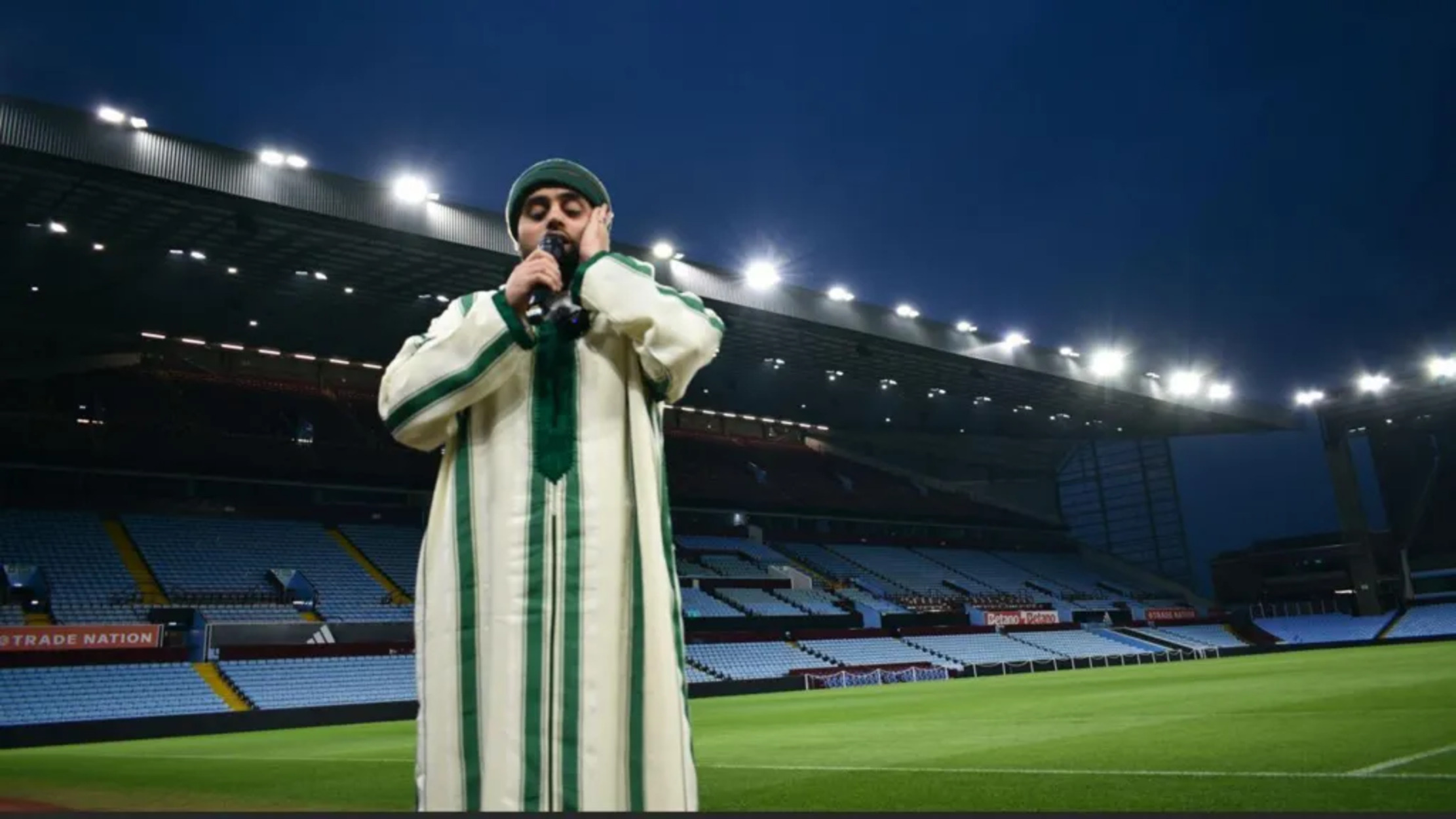Ratusan Orang Hadiri Iftar Bersama di Stadion Aston Villa, Merayakan Ramadan dengan Kebersamaan