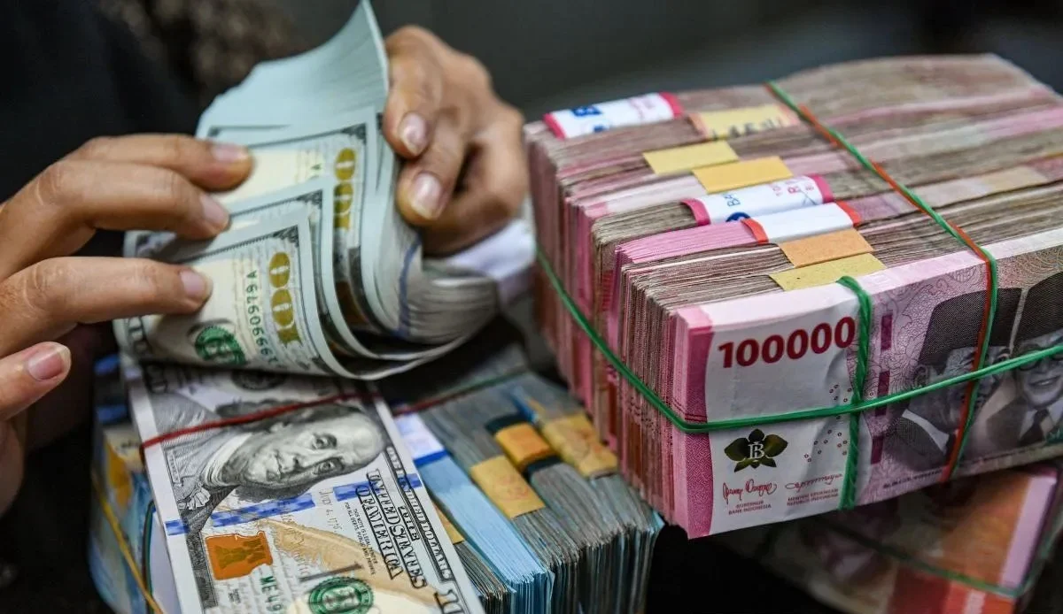Rupiah dan IHSG di Zona Merah, Sudah Diduga Sebelumnya