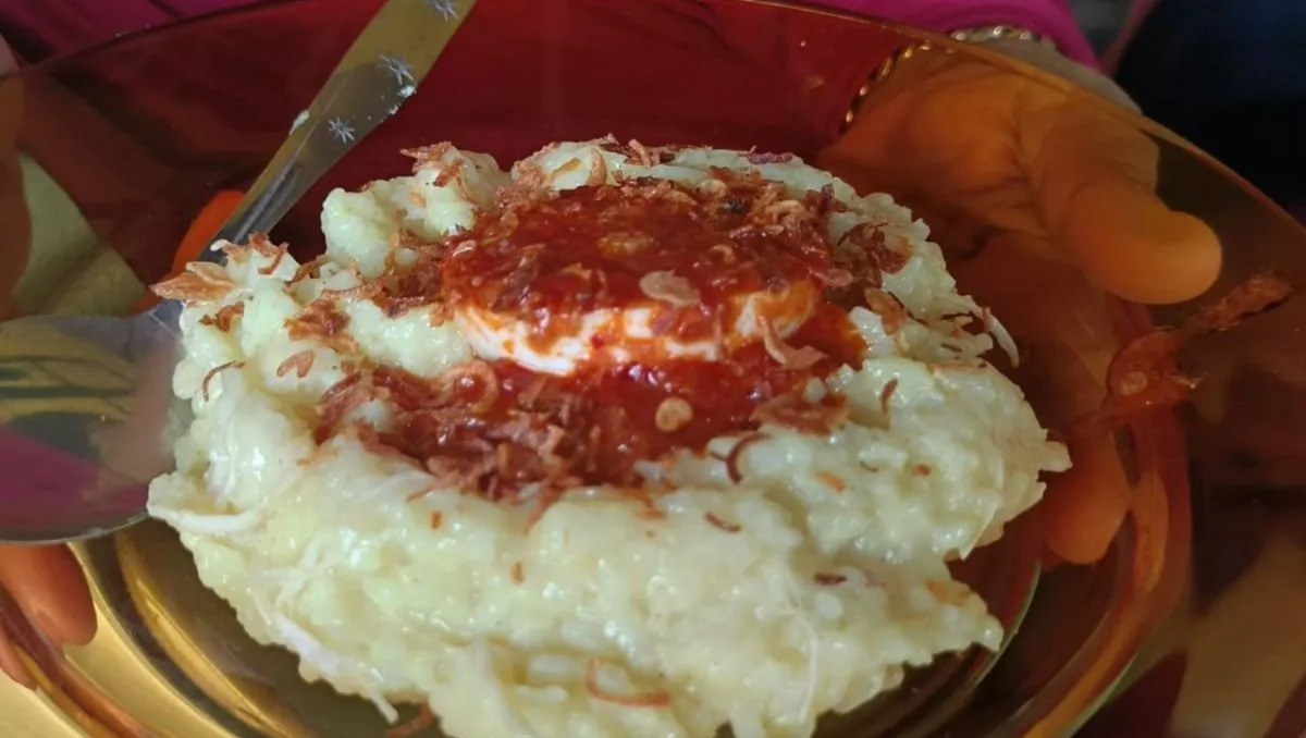 Tradisi Bubur Peca di Masjid Tertua Samarinda, Kuliner Ramadhan yang Sarat Makna